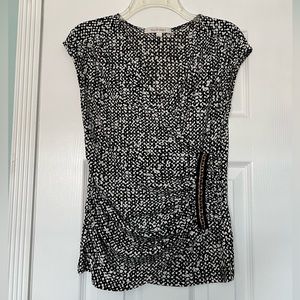 Ellen Tracy business casual top, S. Slightly stretchy, ruching in front